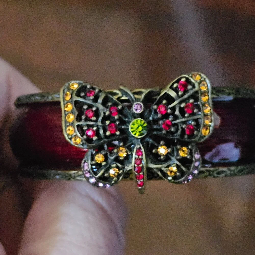 RARE JAY STRONGWATER BUTTERFLY FLORA FAUNA CRYSTAL RED  ENAMEL NAPKIN RINGS